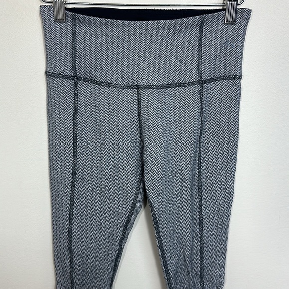 Lululemon Turn Around Tight‎ Heathered Herringbone Heathered Black White 4 - Picture 5 of 8